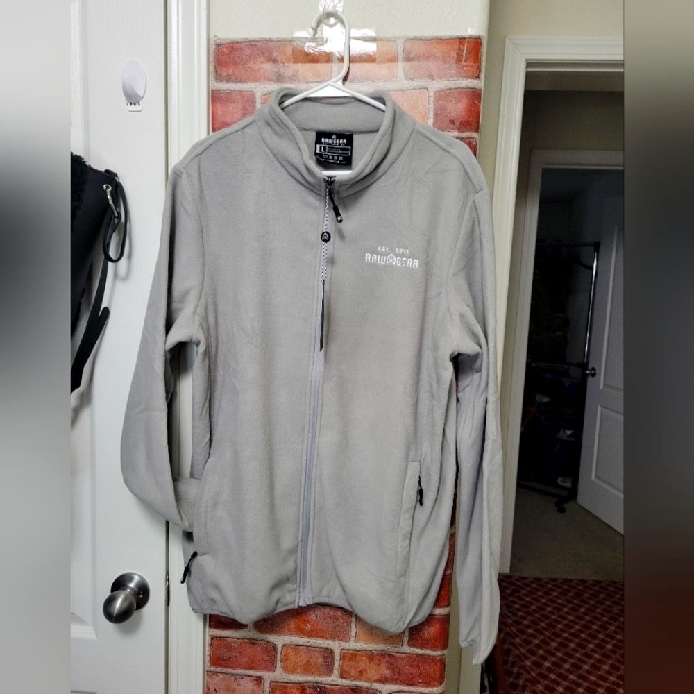 RAWGEAR FOR THE PEOPLE men's size Large. 2 colors. Zip front. pockets NWT
